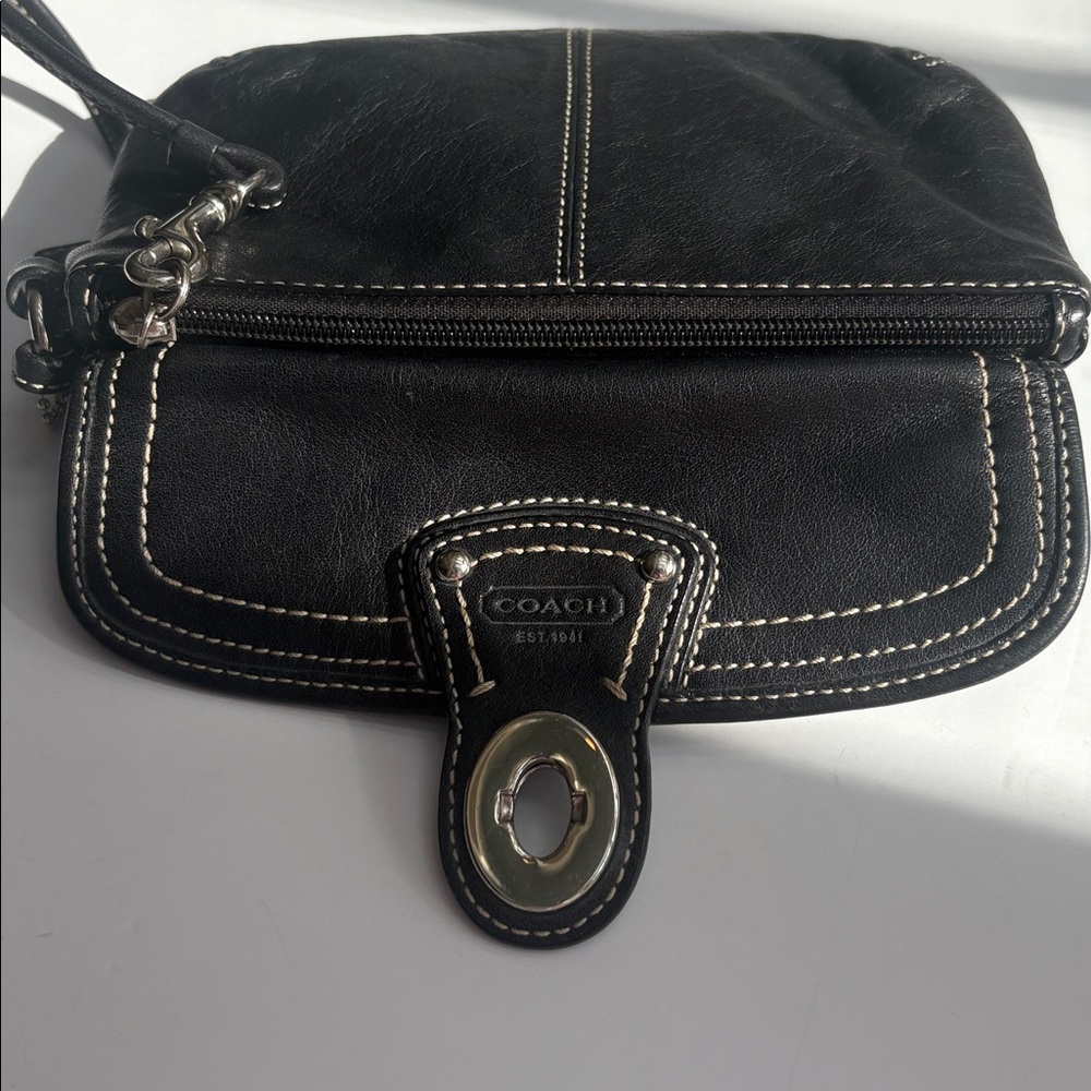 Y2K Vintage Coach Legacy Wristlet with two pockets - Excellent Condition! - Picture 5 of 6